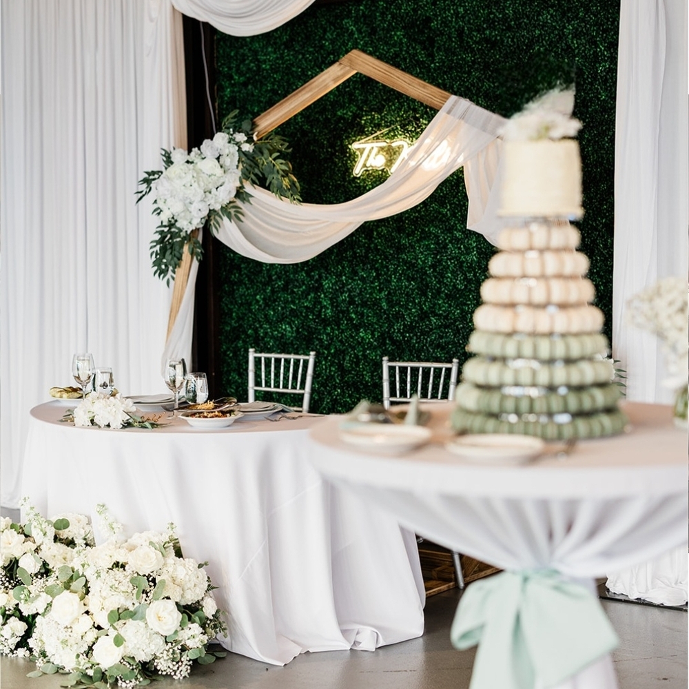Elegant White and Green Wedding Decor